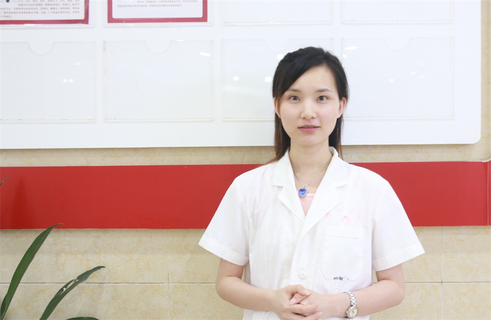 杨芳